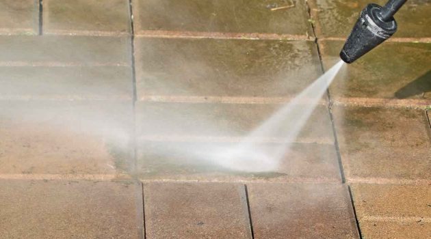 How to Prevent Mildew From Recurring After Pressure Washing